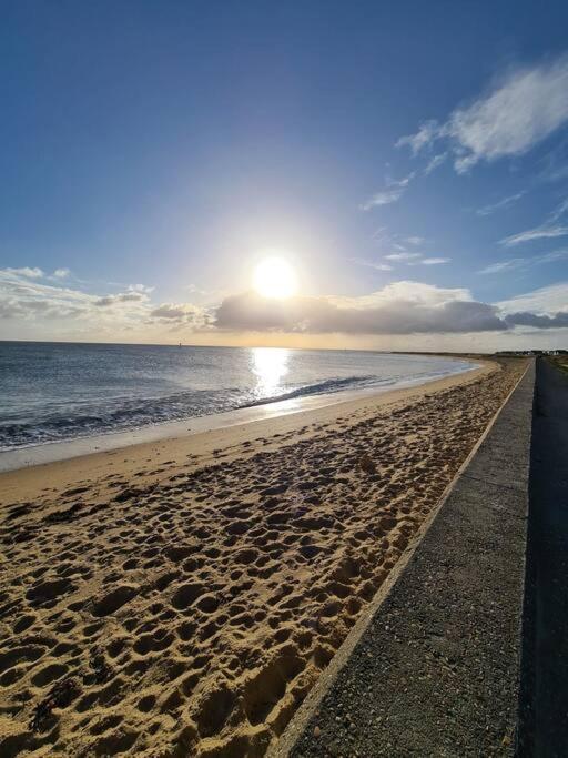 Awave From It All - Escape The City Life Jaywick Sands Exterior foto